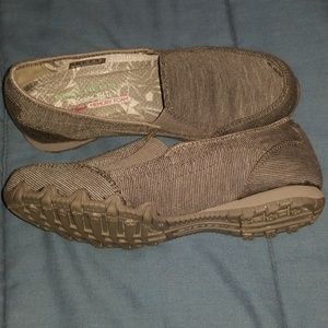 Skechers loafers gray NWOT